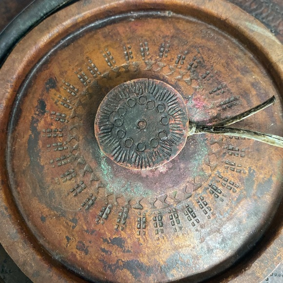 Nepalese Copper Kettle Vintage Chinese Etched Hammered Water Pot - Picture 10 of 17